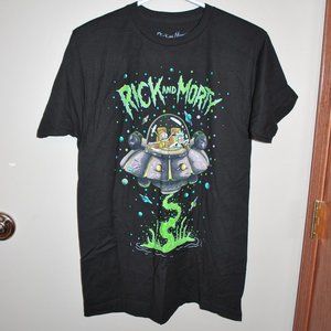 RICK AND MORTY TEE SHIRT SIZE MEDIUM NEVER WORN